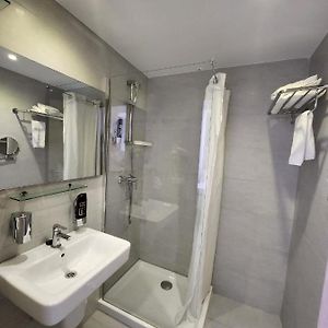 Habitación con Cama King