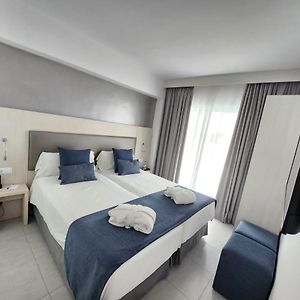 Habitación con Cama King